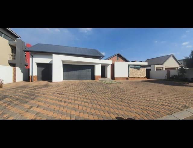 4 BEDROOM HOUSE FOR SALE IN MEYERSDAL NATURE ESTATE